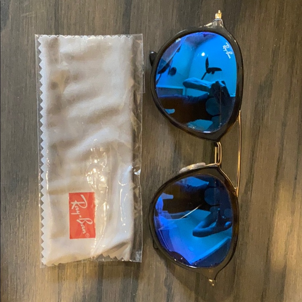 Ray Ban Aviator Sunglasses RB4253
